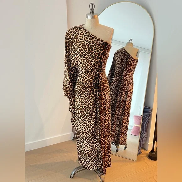 Leopard Print Off-Shoulder Dress - Picture 2 of 5